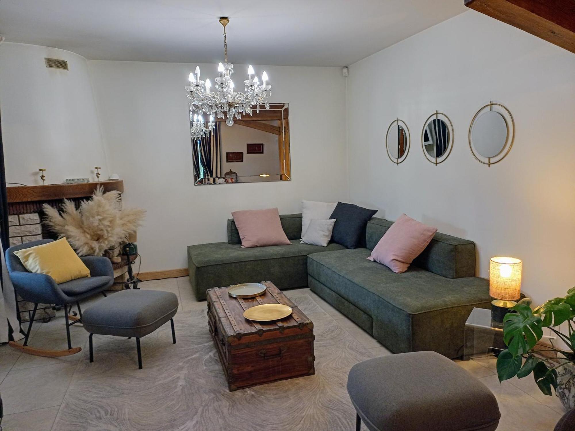 Maison Eureka Chantilly גוביו מראה חיצוני תמונה